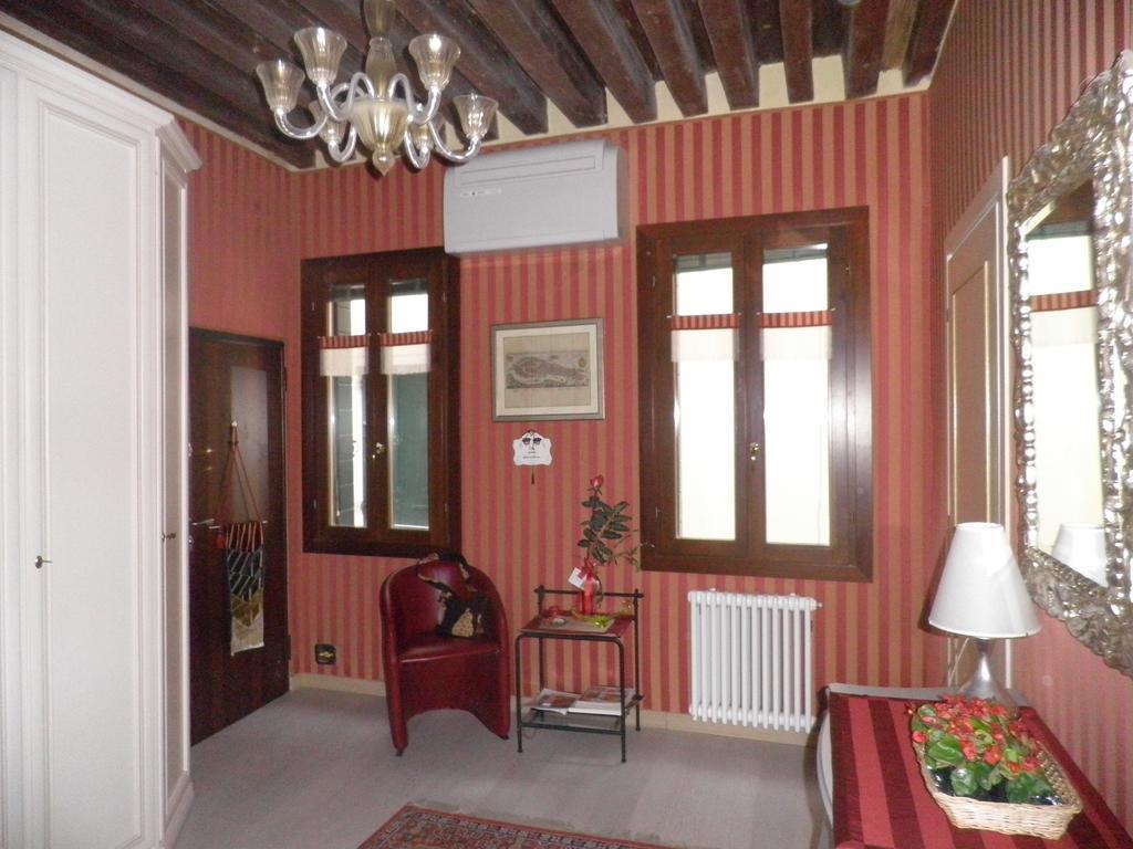 Ca' Delle Maschere Veneţia Exterior foto