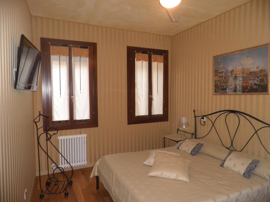 Ca' Delle Maschere Veneţia Exterior foto